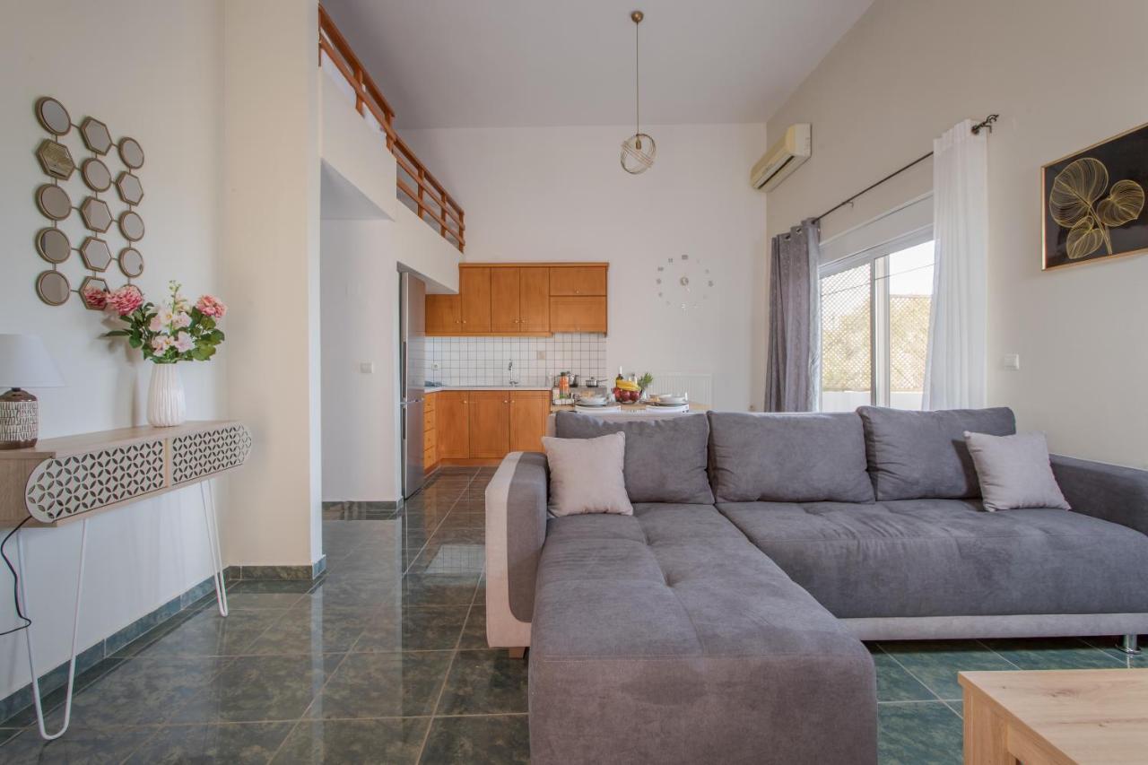 Themis City Apartment Kíssamos Esterno foto