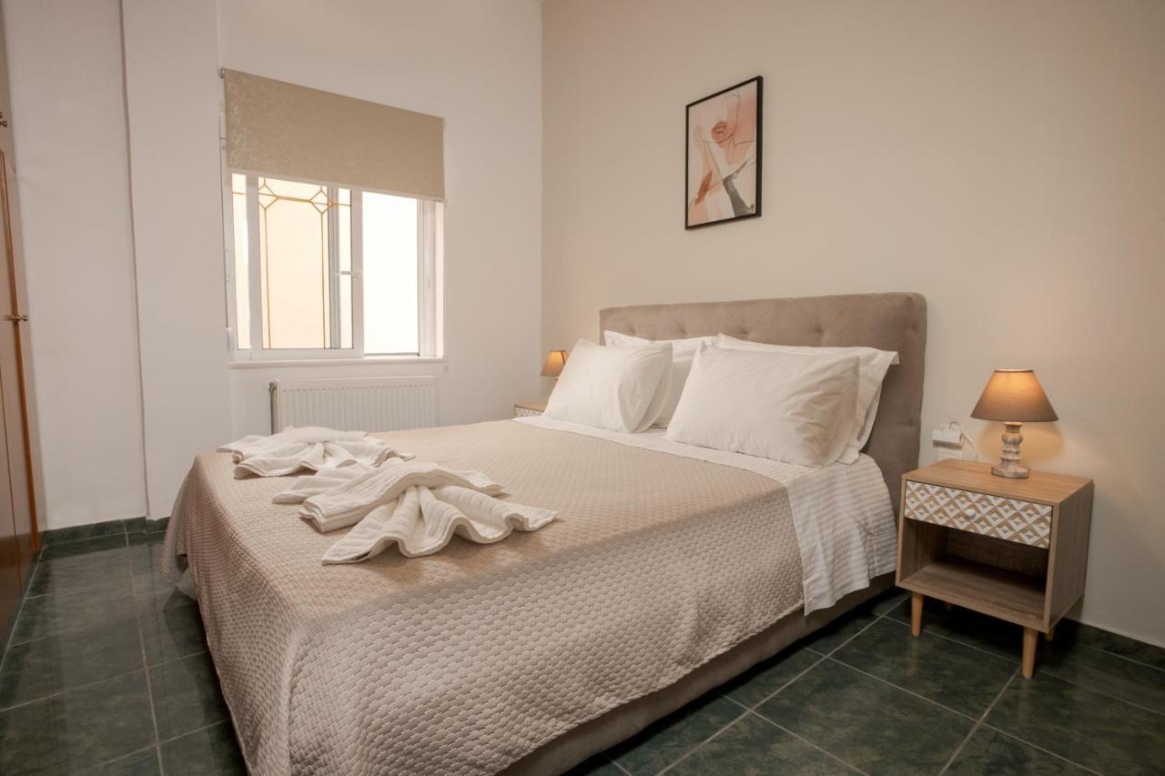 Themis City Apartment Kíssamos Esterno foto