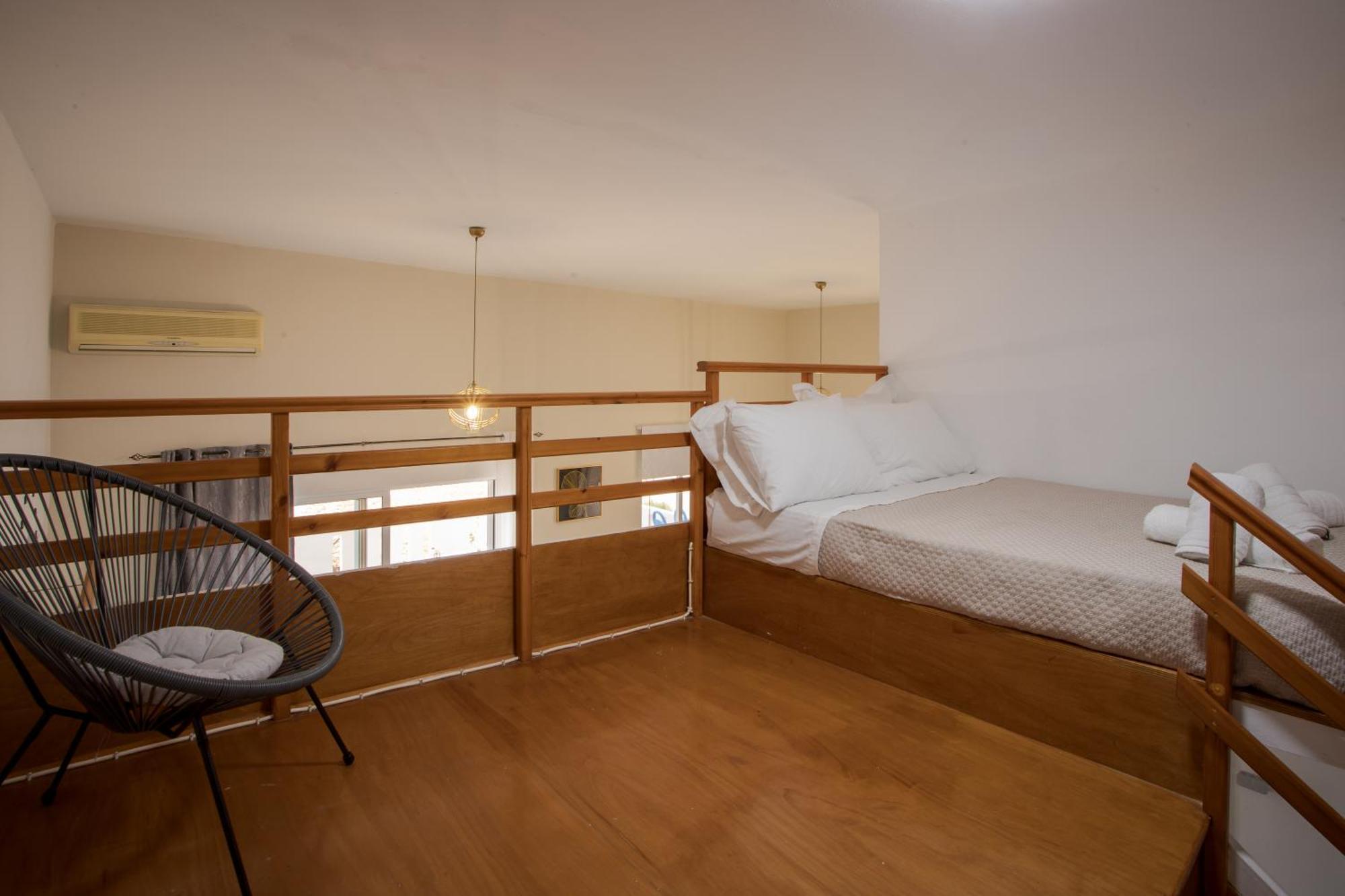Themis City Apartment Kíssamos Esterno foto